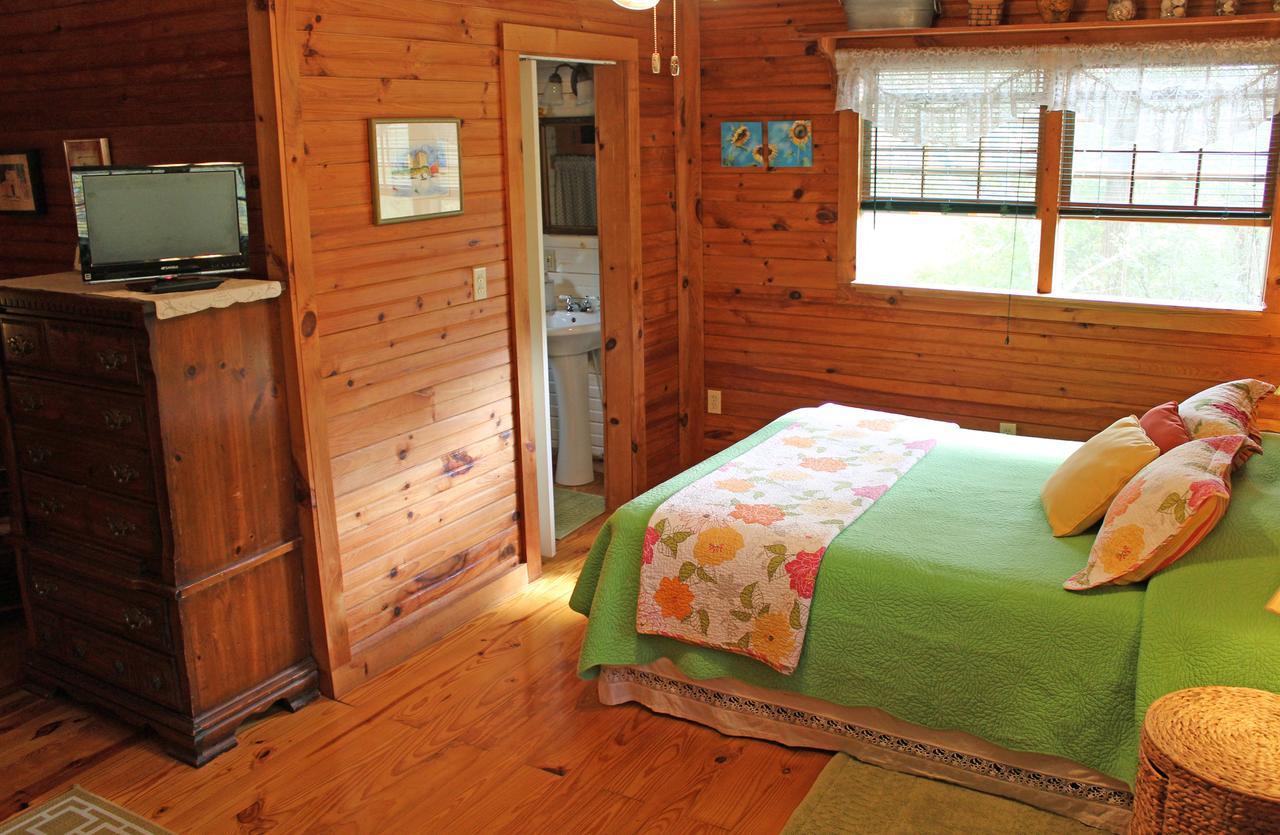 Henson Cove Place Bed And Breakfast W/Cabin Хайавасси Экстерьер фото