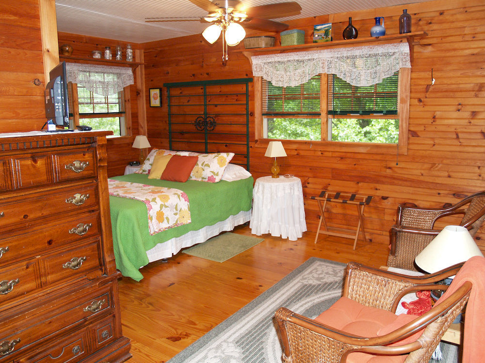 Henson Cove Place Bed And Breakfast W/Cabin Хайавасси Экстерьер фото